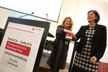 Schauen Sie sich die Bilder der Veranstaltungen an